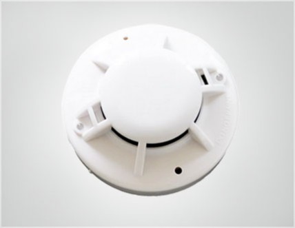 YT142 4-Wire Smoke Detector with Relay Output